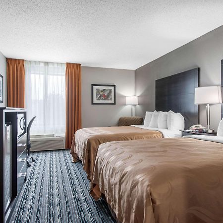 Quality Inn & Suites Brownsburg - Indianapolis West Ngoại thất bức ảnh
